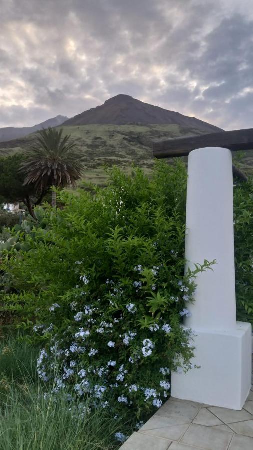 The Lighthouse Room Estrómboli Exterior foto