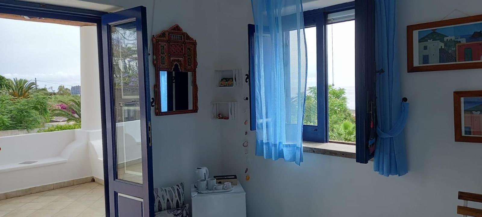 The Lighthouse Room Estrómboli Exterior foto